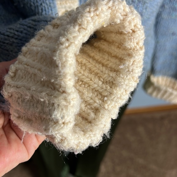 Wool Blend Sweater with Pearl buttons  small - Picture 3 of 7